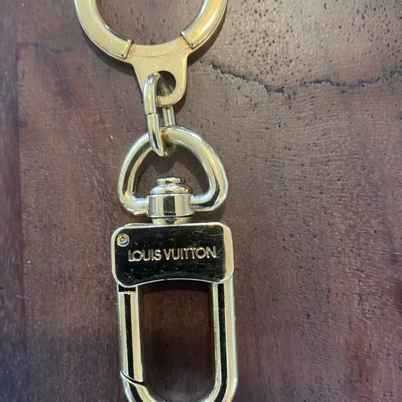 Louis Vuitton Gold and Key Holder - Picture 2 of 4